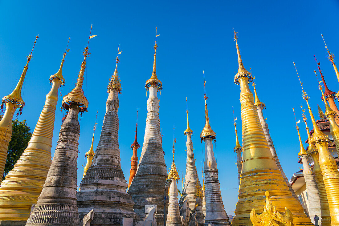 Indein-Stupas (In Dein), Inle-See, Shan-Staat, Myanmar (Birma), Asien