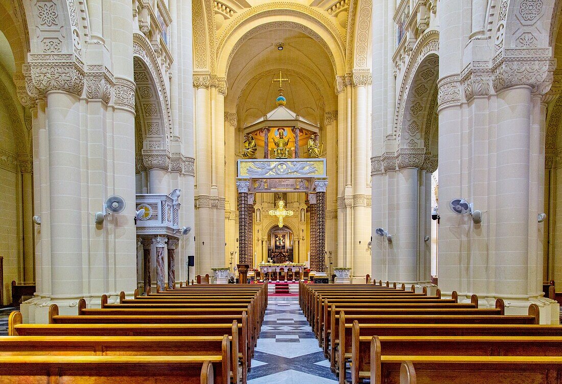 Die Basilika des Nationalheiligtums der Seligen Jungfrau von Ta' Pinu in Gharb auf Gozo, Republik Malta, Europa