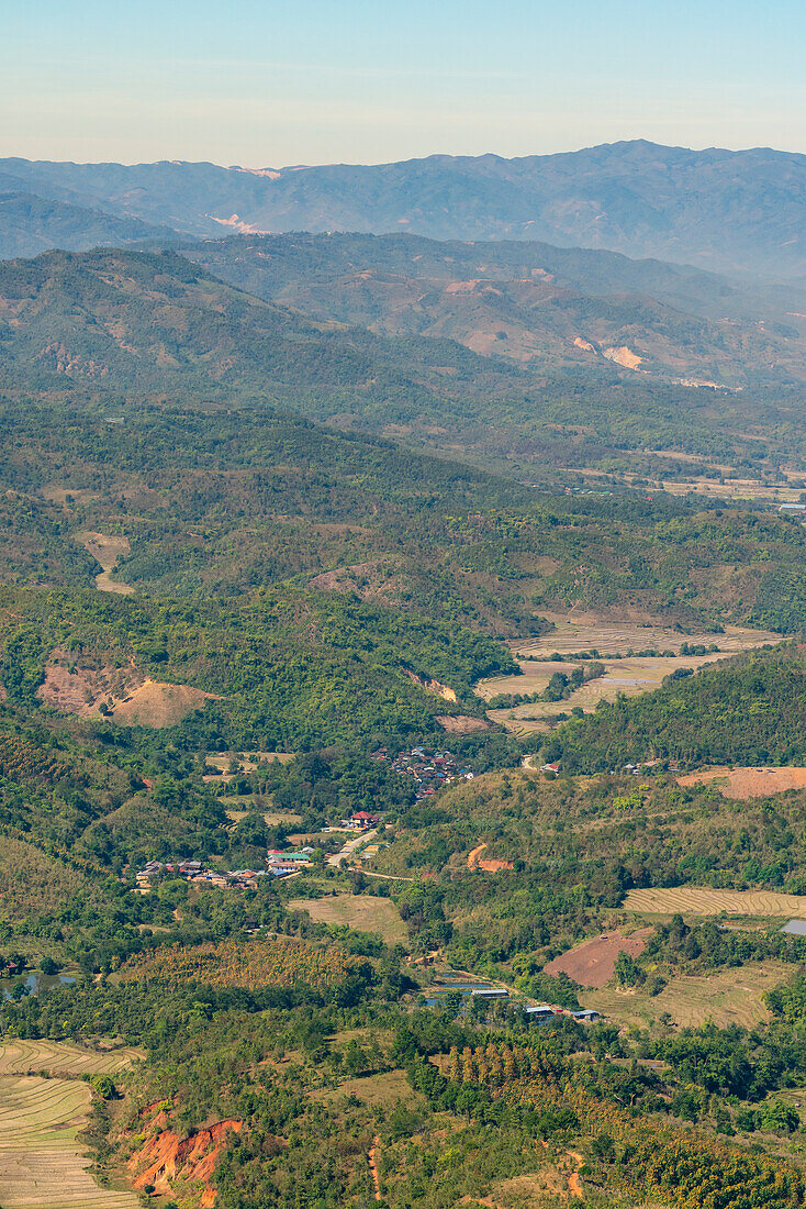 Blick auf die Berge bei Kengtung, Shan-Staat, Myanmar (Burma), Asien