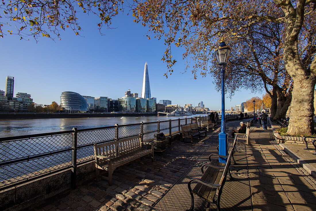 Blick über die Themse, London, England, Vereinigtes Königreich, Europa