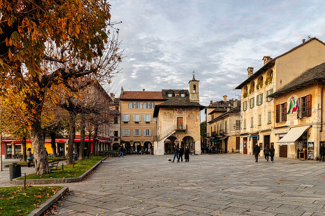 Piazza Motta on an autumn afternoon, Orta, Orta Lake, Novara district, Italian Lakes, Piedmont, Italy, Europe