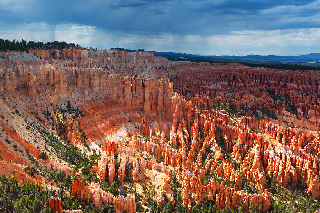 Bryce Canyon from Inspiration Point, Utah, United States of America, North America