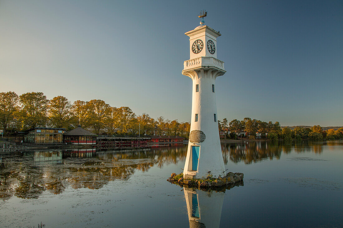 Roath Park Lighthouse, Cardiff, South Wales, Wales, United Kingdom, Europe