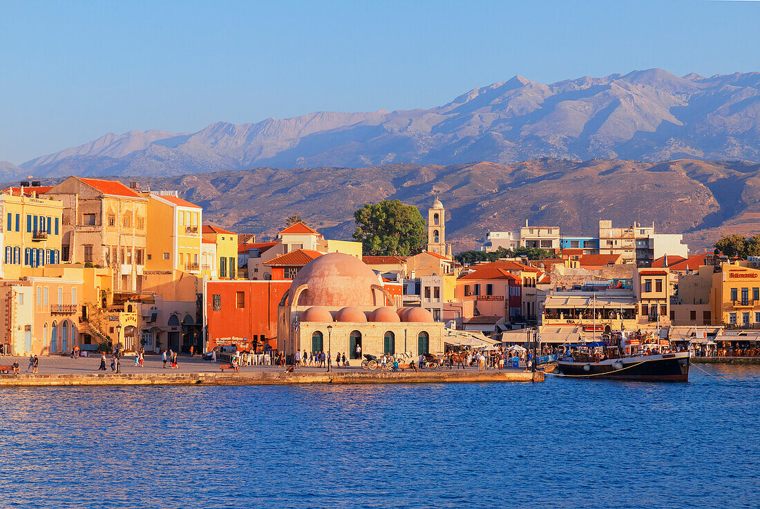 Der venezianische Hafen, Chania, Kreta, Griechische Inseln, Griechenland, Europa