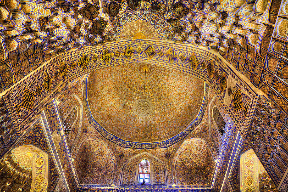 Innenraum, Gur-E-Amir-Komplex (Mausoleum), erbaut 1403, Begräbnisstätte von Amir Temir, UNESCO-Welterbestätte, Samarkand, Usbekistan, Zentralasien, Asien