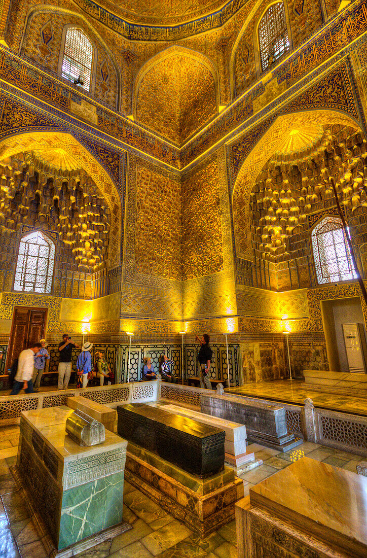 Innenraum, Gur-E-Amir-Komplex (Mausoleum), erbaut 1403, Begräbnisstätte von Amir Temir, UNESCO-Welterbestätte, Samarkand, Usbekistan, Zentralasien, Asien