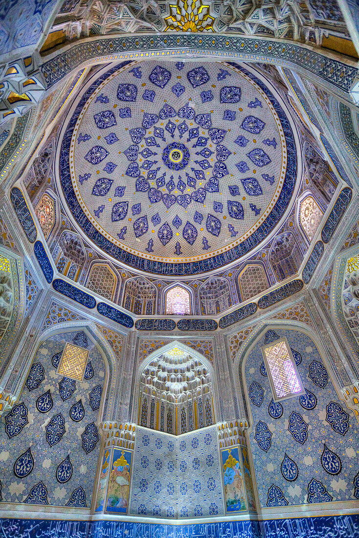Ceiling, Shirin Beka Oka Mausoleum, Shah-I-Zinda, UNESCO World Heritage Site, Samarkand, Uzbekistan, Central Asia, Asia