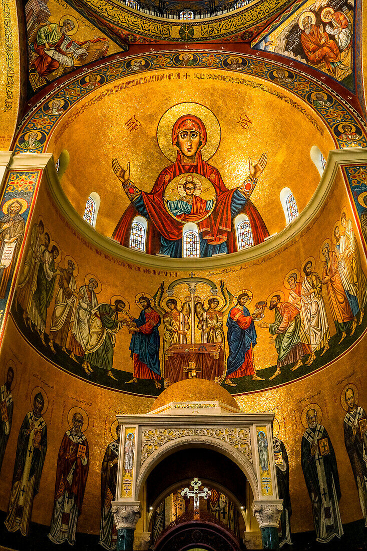 Altarraum, Melkitische (griechisch-katholische) Kathedrale St. Paul, Harissa, Libanon, Naher Osten