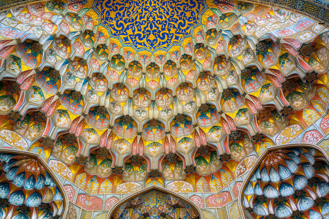 Honeycomb Vaulting (Muqarnas) on Entrance Iwan, Abdulaziz Khan Madrasah, 1652, UNESCO World Heritage Site, Bukhara, Uzbekistan, Central Asia, Asia