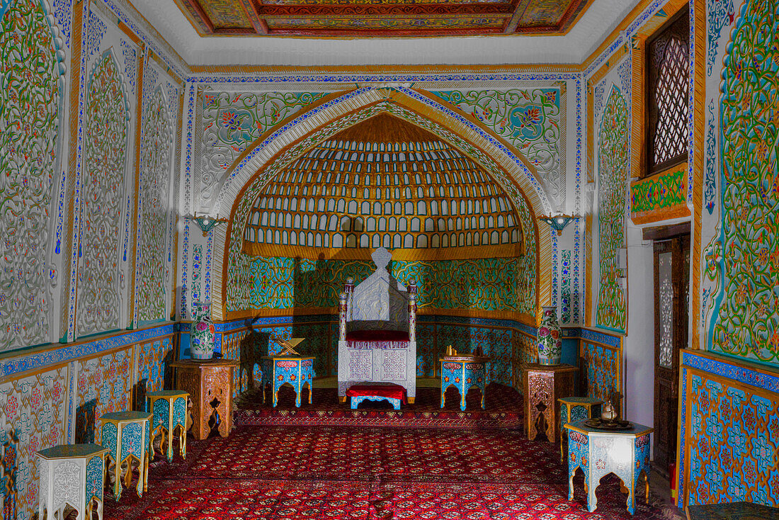Kurinish Khana (throne room), Kunya Ark Citadel, Ichon Qala (Itchan Kala), UNESCO World Heritage Site, Khiva, Uzbekistan, Central Asia, Asia