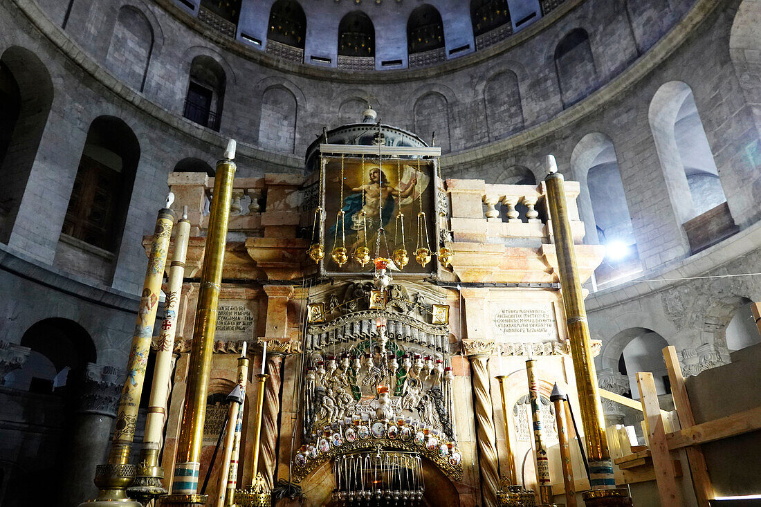 Church of the Holy Sepulchre, which contains the two holiest sites in Christianity, UNESCO World Heritage Site, Old City, Jerusalem, Israel, Middle East