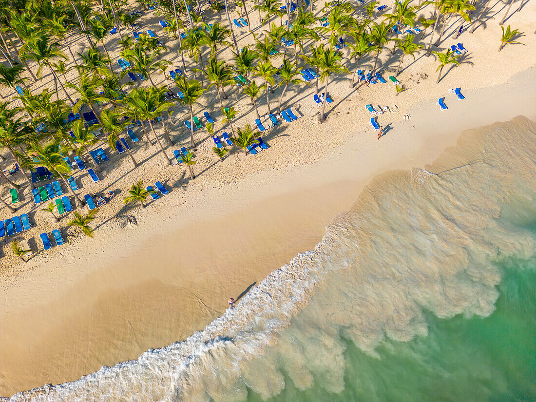 Luftaufnahme von Bavaro Beach, Punta Cana, Dominikanische Republik, Westindische Inseln, Karibik, Mittelamerika