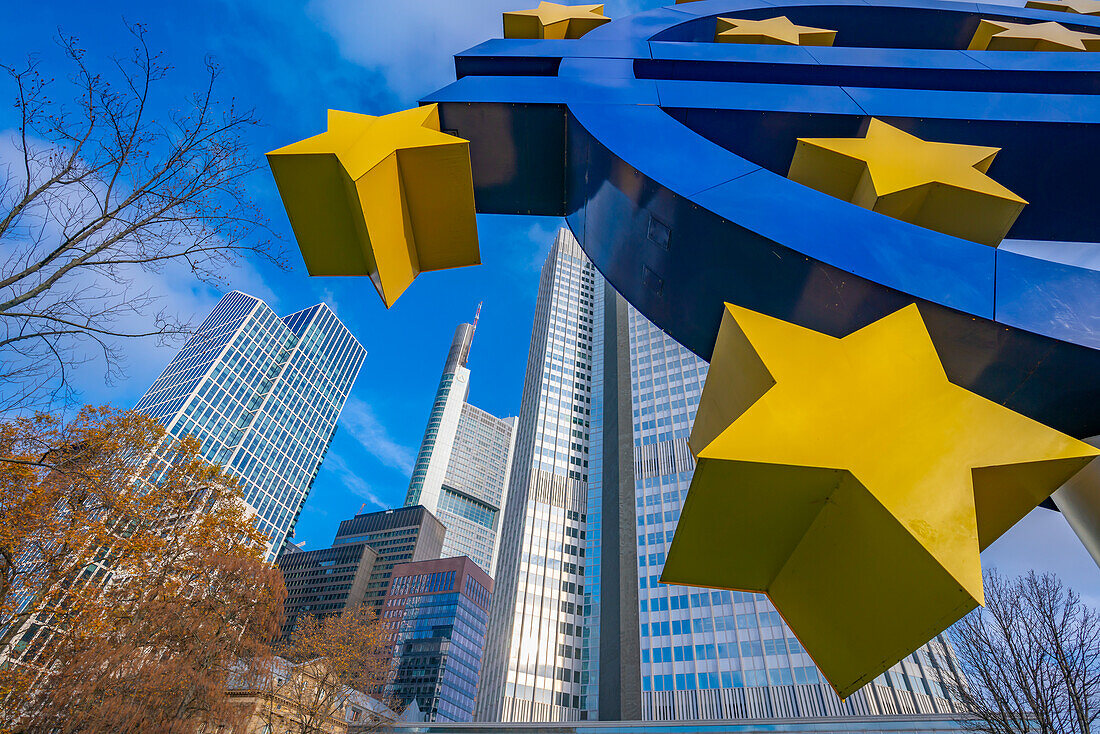 View of financial district skyline and the Euro Sculpture, Willy Brandt Platz, Frankfurt am Main, Hesse, Germany, Europe