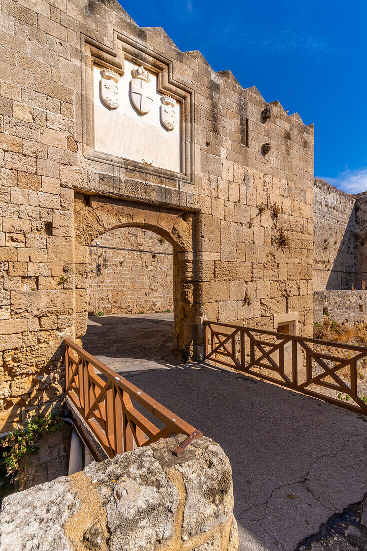 View of Saint Athanasios Gate, Old Rhodes Town, UNESCO World Heritage Site, Rhodes, Dodecanese, Greek Islands, Greece, Europe