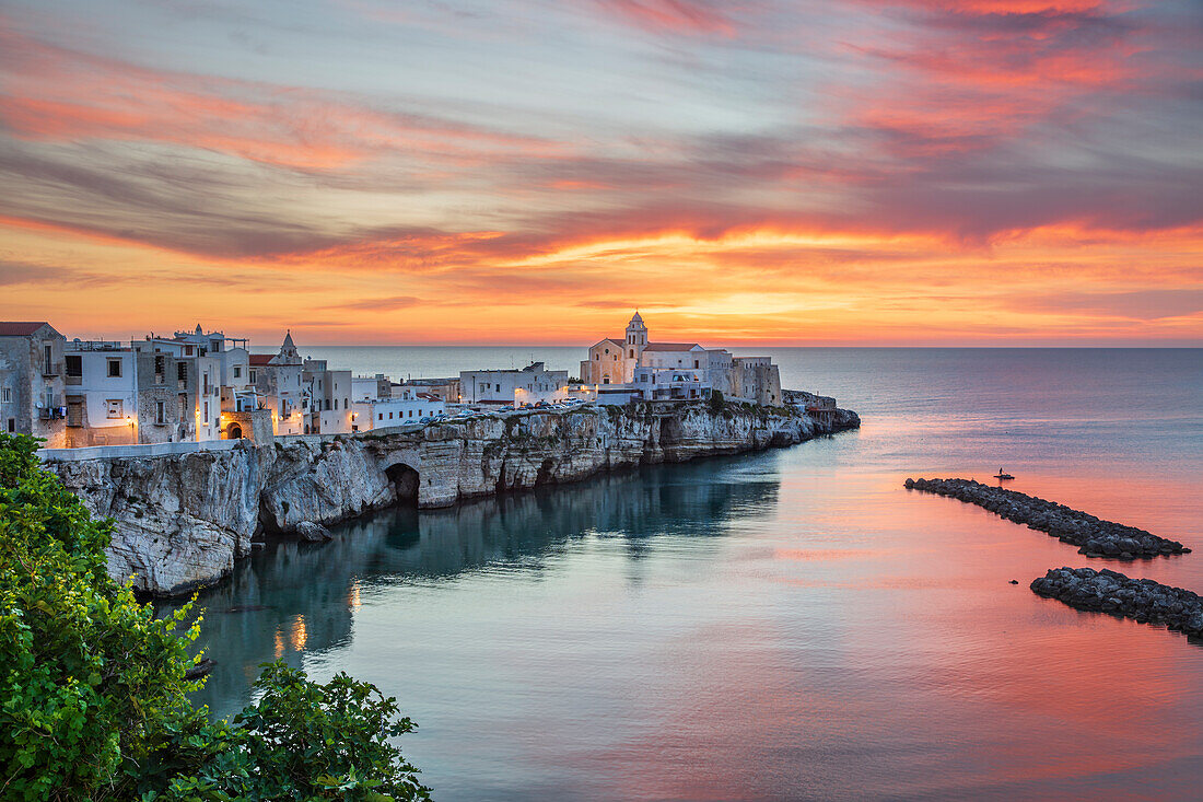 The old town on the promontory at sunrise, Vieste, Gargano peninsula, Foggia province, Puglia, Italy, Europe