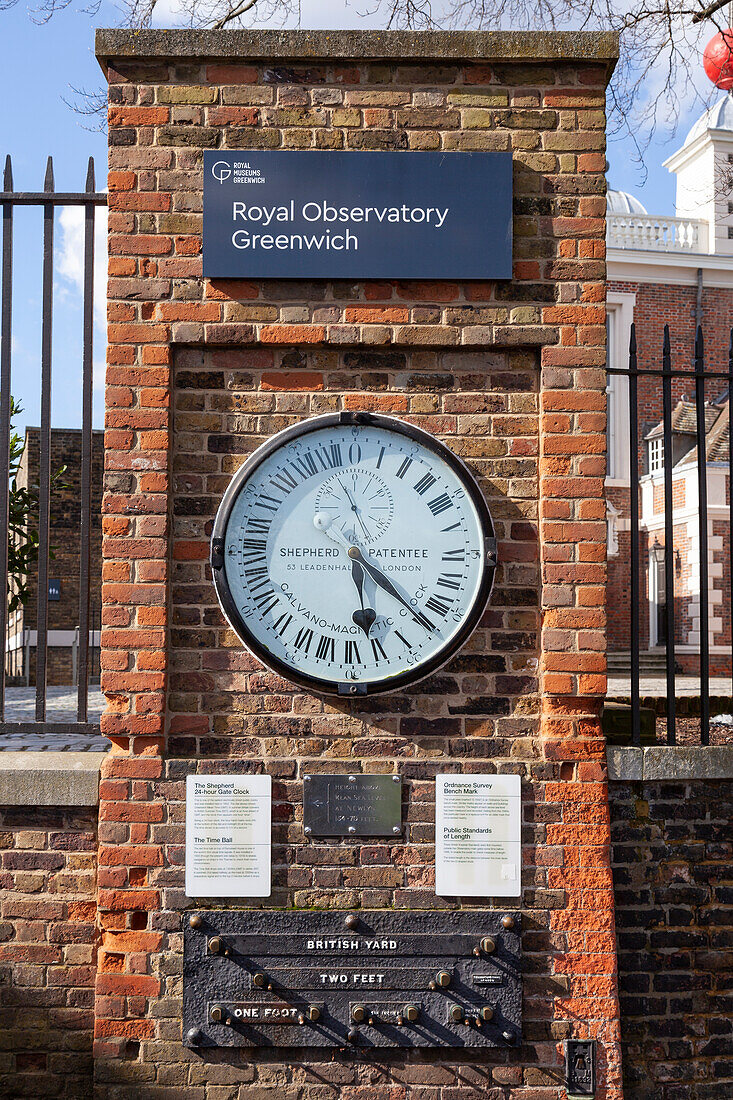 Die 24-Stunden-Uhr des Königlichen Observatoriums Greenwich, Greenwich, London, Großbritannien, UK