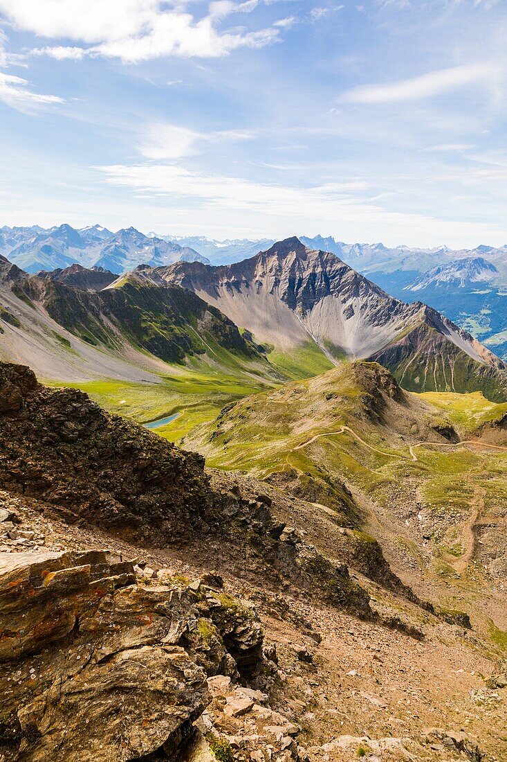 View of the lenzerhorn and the swiss alps from the summit of the parpaner rothorn, alpine resort of  lenzerheide, swiss alps, canton of the grisons, switzerland