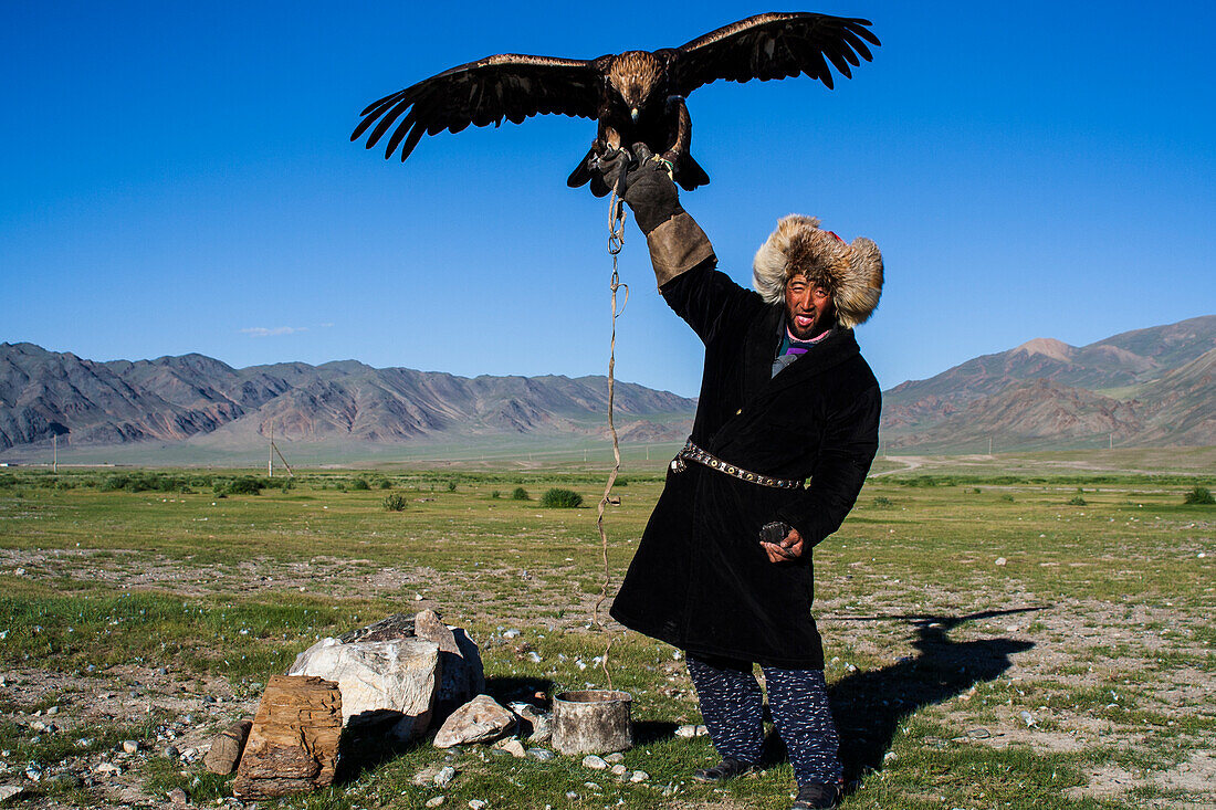 Eagle-hunter in Sagsai