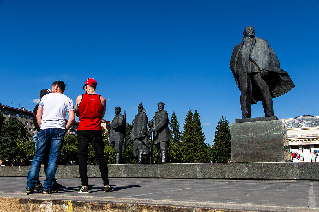 Kommunistische Skulpturen in Nowossibirsk