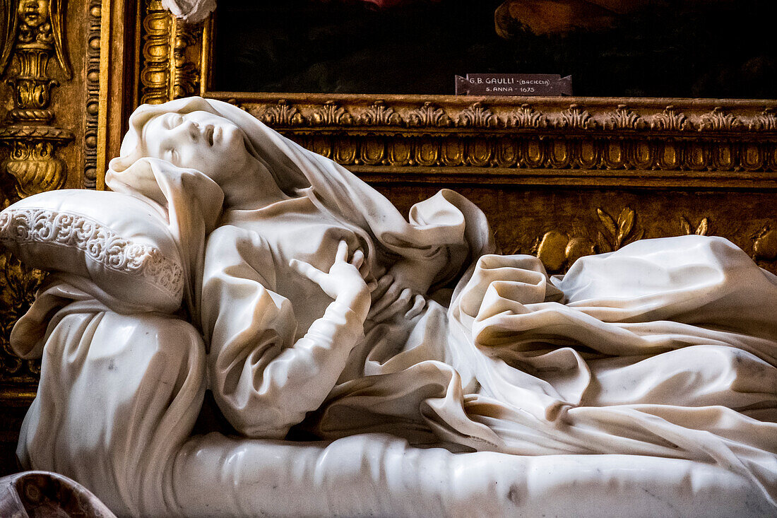 Skulptur der seligen Ludovica Albertoni von Bernini in der Kirche San Francesco a Ripa