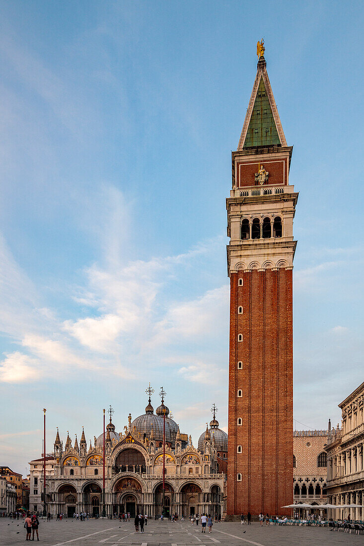 Italy, Veneto, Venice, St Mark's square at sunset