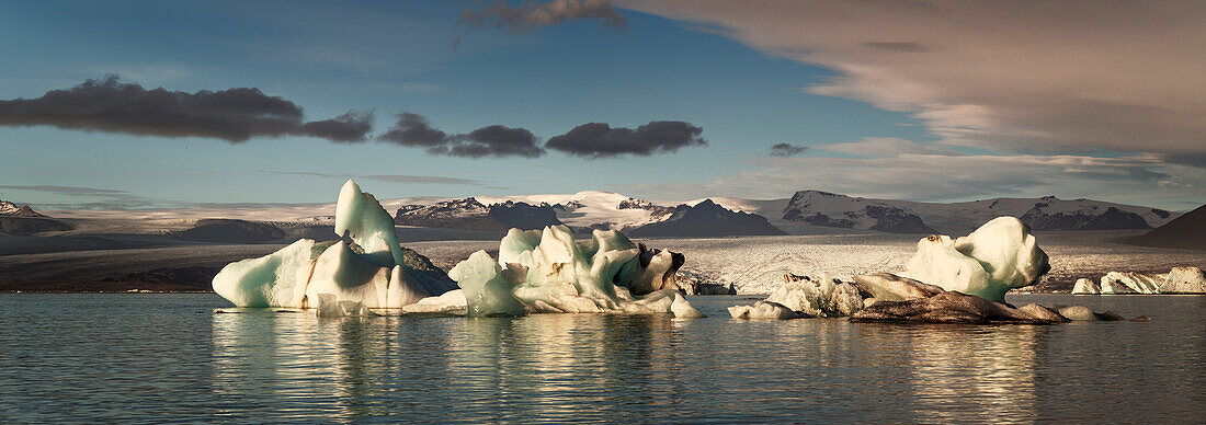 Jökulsárlón Glacier Lagoon, iceland, europe