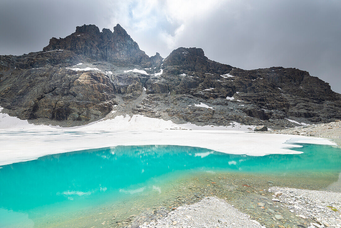 Gran Lac de Tzere, Vallone delle Cime Bianche, Val d Ayas, Italian alps, Aosta valley, Italy