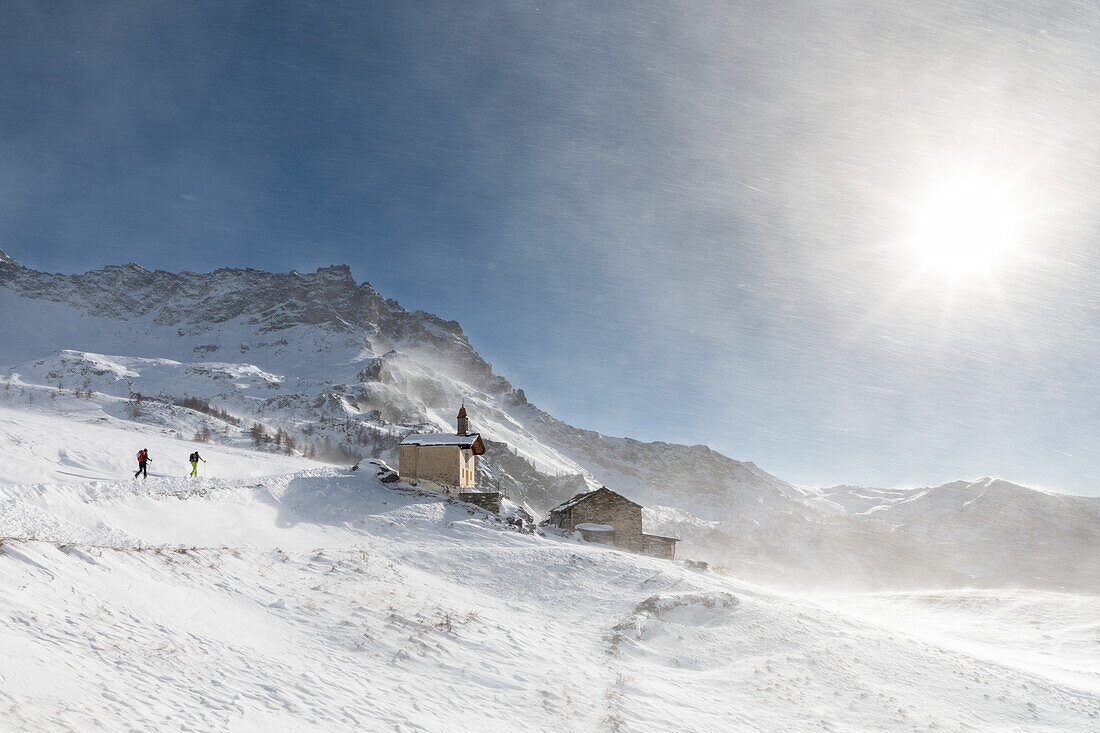 Skitourengehen in Valtournenche (Provinz Aosta, Aostatal, Italien, Europa) (MR)