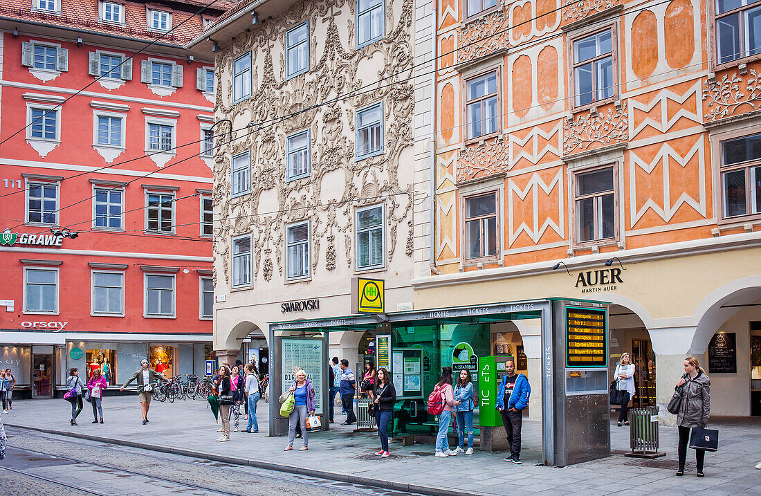 Hauptplatz, im Hintergrund Haus Luegg, Graz, Österreich