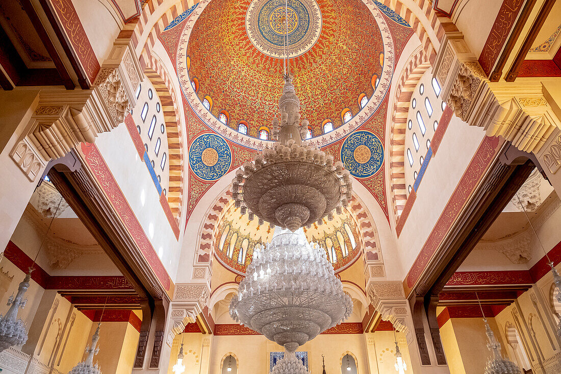 Interior detail of ceiling and domes, Mohammad Al-Amine Mosque, Beirut, Lebanon