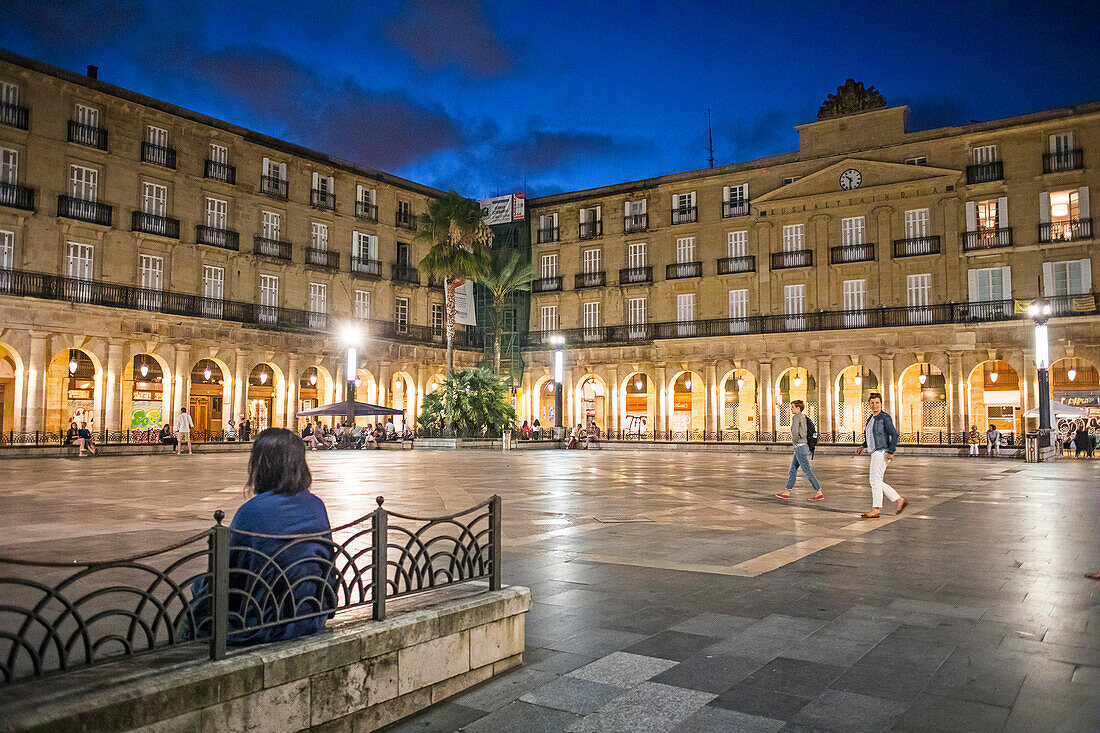 Plaza Nueva, in der Altstadt (Casco Viejo), Bilbao, Spanien