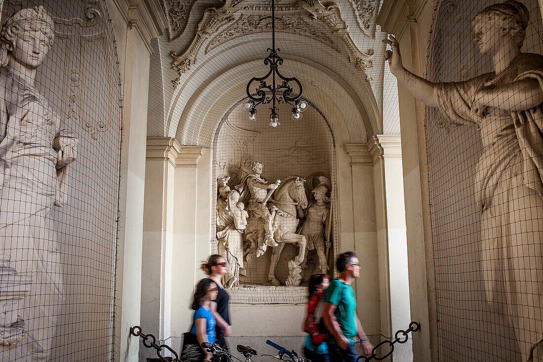 Eingang zum Schloss Hofburg, Wien, Österreich