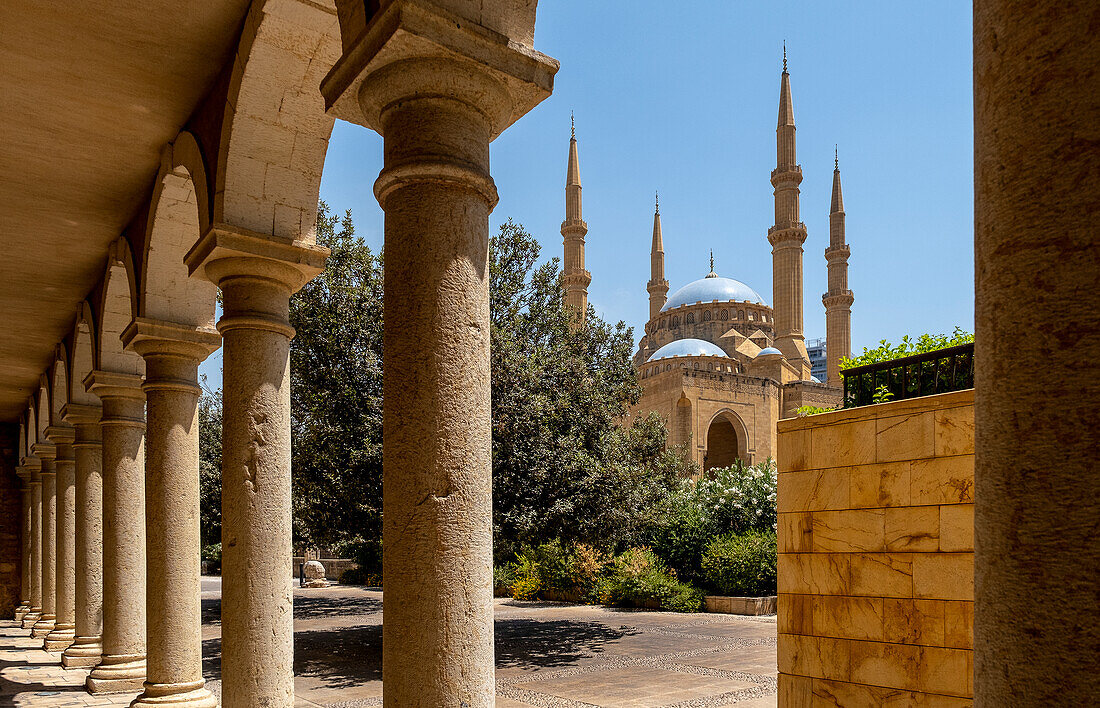 Mohammad-Al-Amine-Moschee von der griechisch-orthodoxen St.-Georgs-Kathedrale aus, Stadtzentrum, Beirut, Libanon
