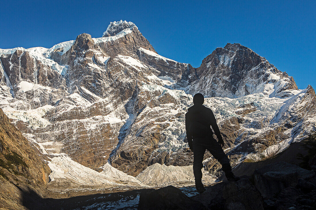 Hiker, Mirador Francés, Torres del Paine national park, Patagonia, Chile