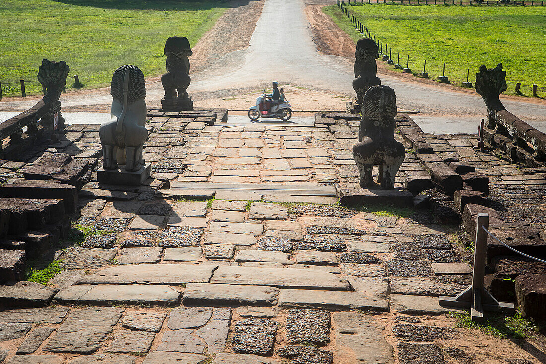 Walkway on top of the Elephant Terrace, Angkor Thom, Angkor Archaeological Park, Siem Reap, Cambodia