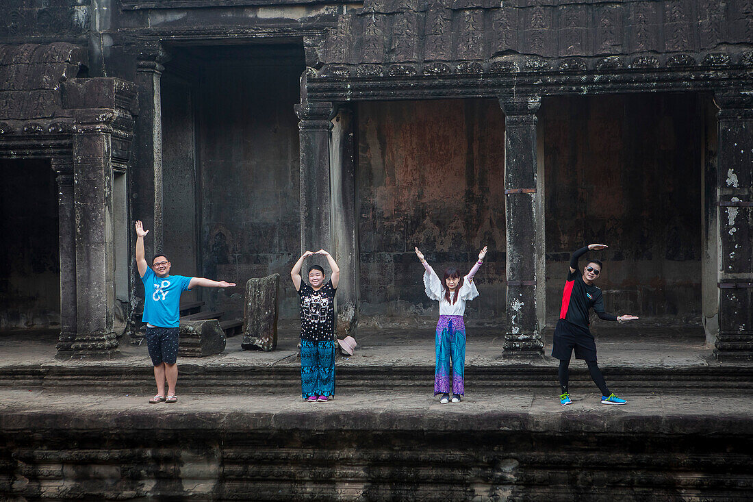 Tourists, inside Angkor Wat, Siem Reap, Cambodia
