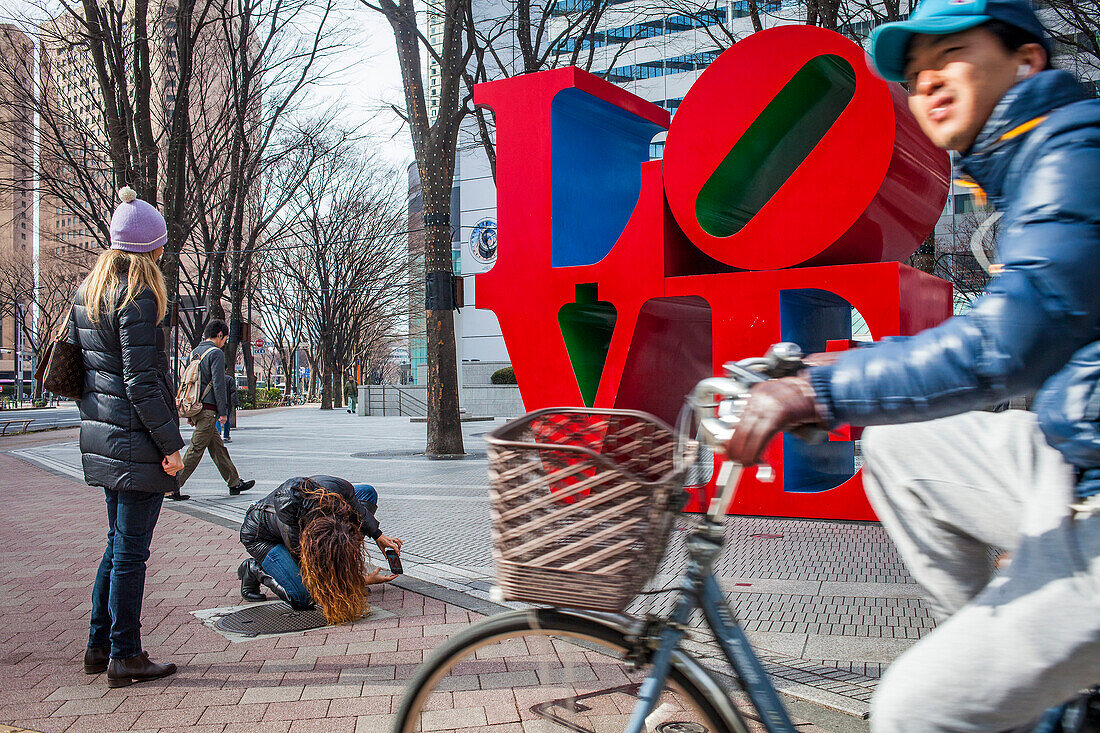 Love-sculpture by American artist Robert Indiana, West Side, Shinjuku district, Tokyo, Japan