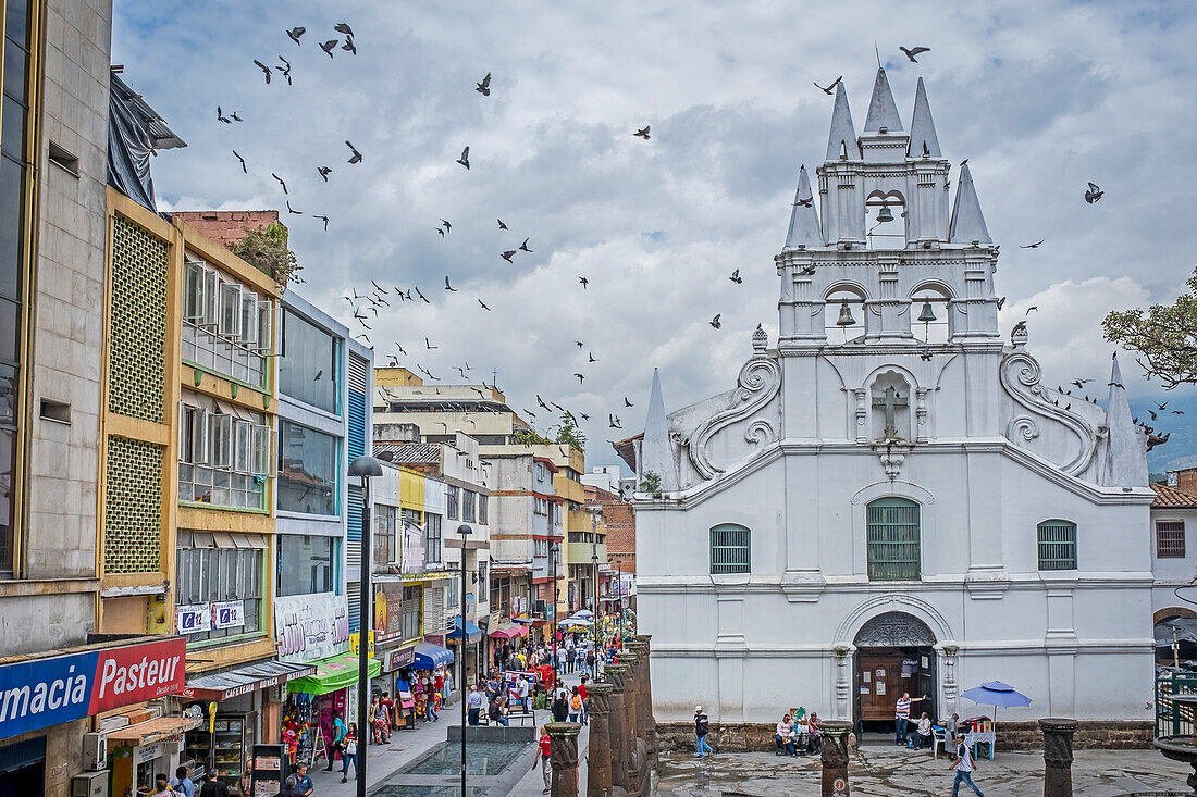 Iglesia, parroquia de la Veracruz, church, Medellín, Colombia