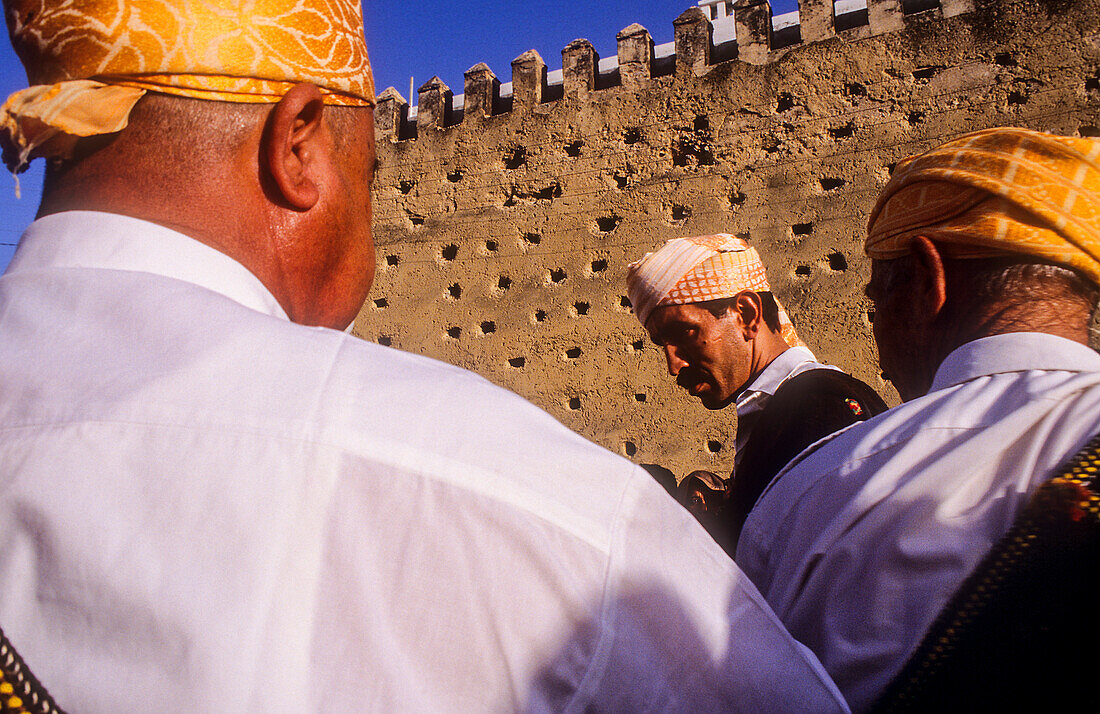 Straßenszene, Medina, UNESCO-Weltkulturerbe, Fes, Marokko, Afrika.