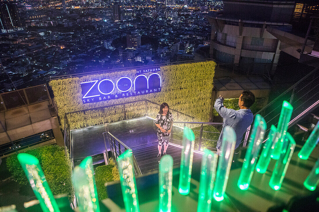 Zoom Skybar Rooftop Bar And Restaurant License Image 13825987