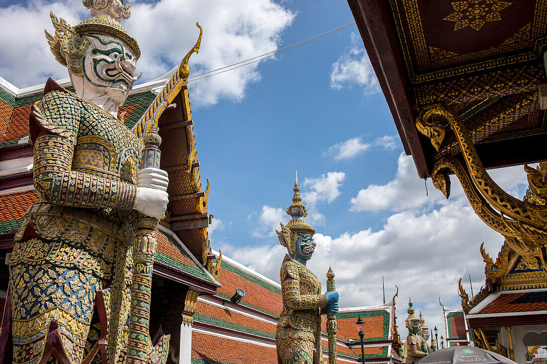 Dämonenwächter-Statuen, Smaragd-Buddha, Wat Phra Kaeo Tempel, Grand Palace, Bangkok, Thailand