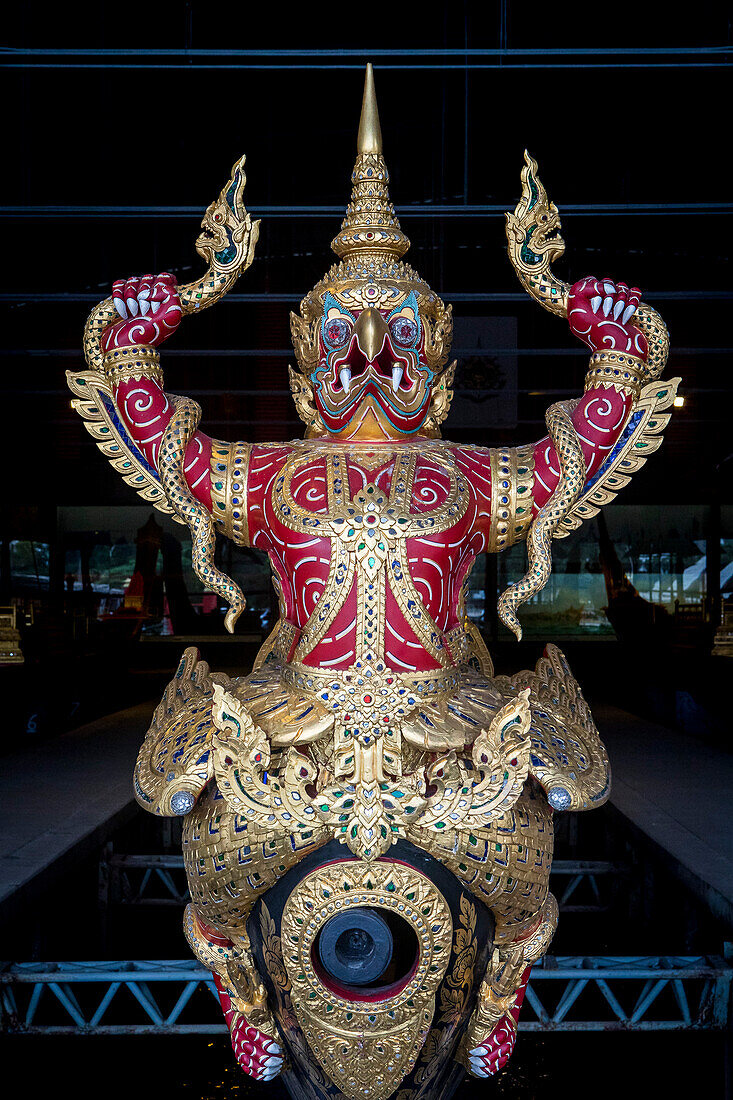 Galionsfigur eines Lastkahns, Königliches Nationalmuseum für Lastkähne, Thonburi, Bangkok, Thailand