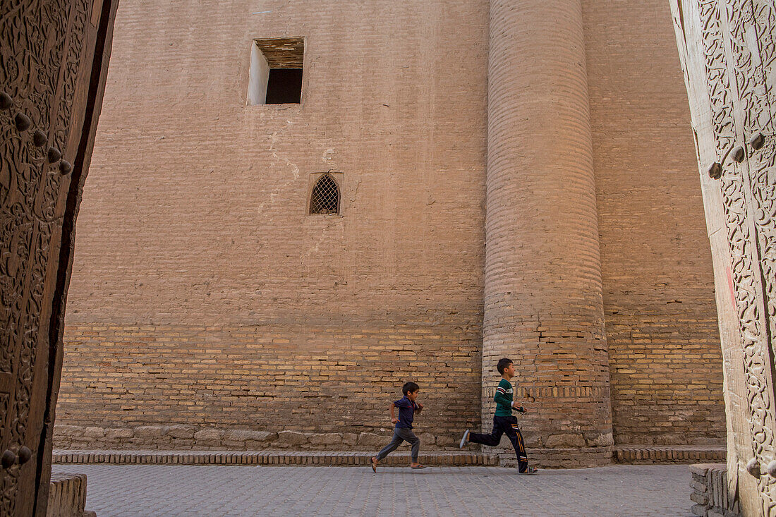 Street scene in Ichon-Qala or old city, Khiva, Uzbekistan