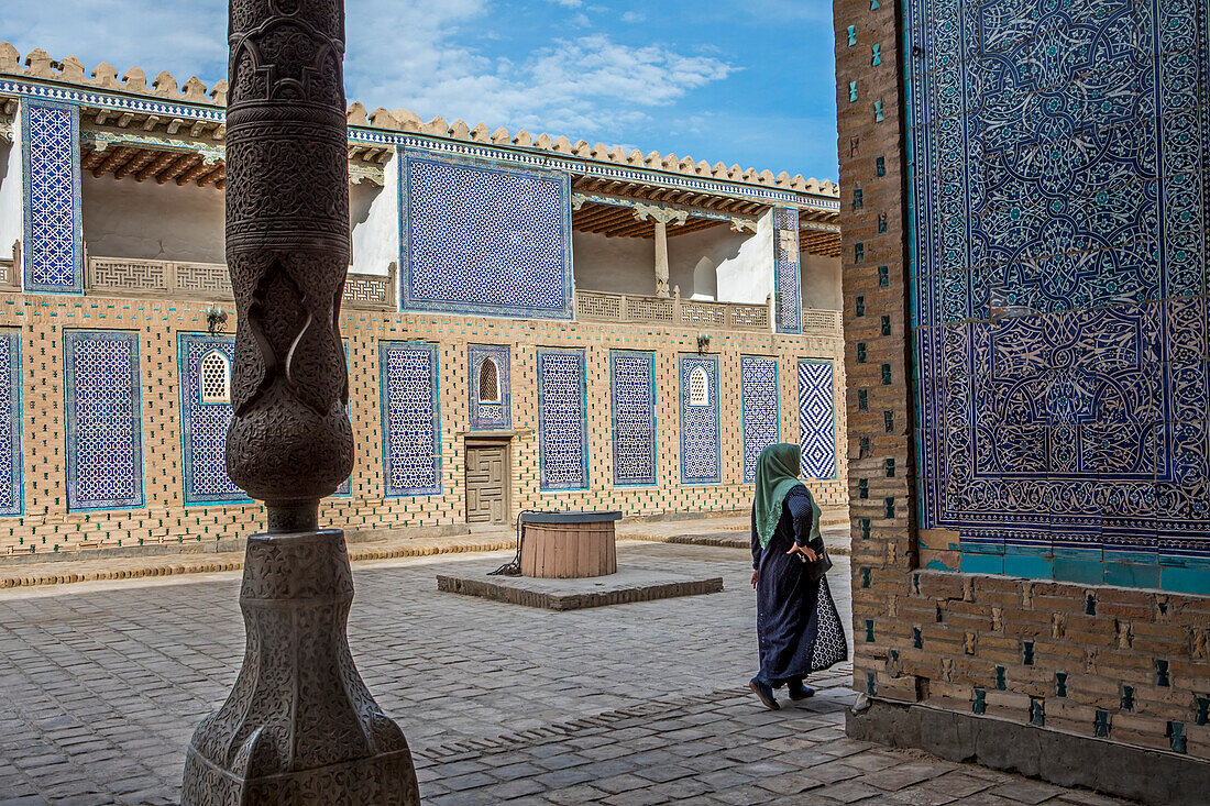 Courtyard of Tosh-Hovli Palace, Khiva, Uzbekistan