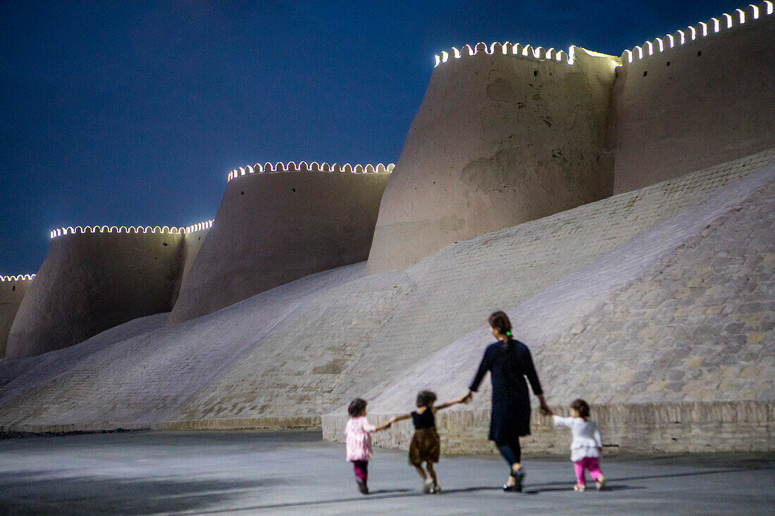 Walls of Ichon-Qala or old city, Khiva, Uzbekistan