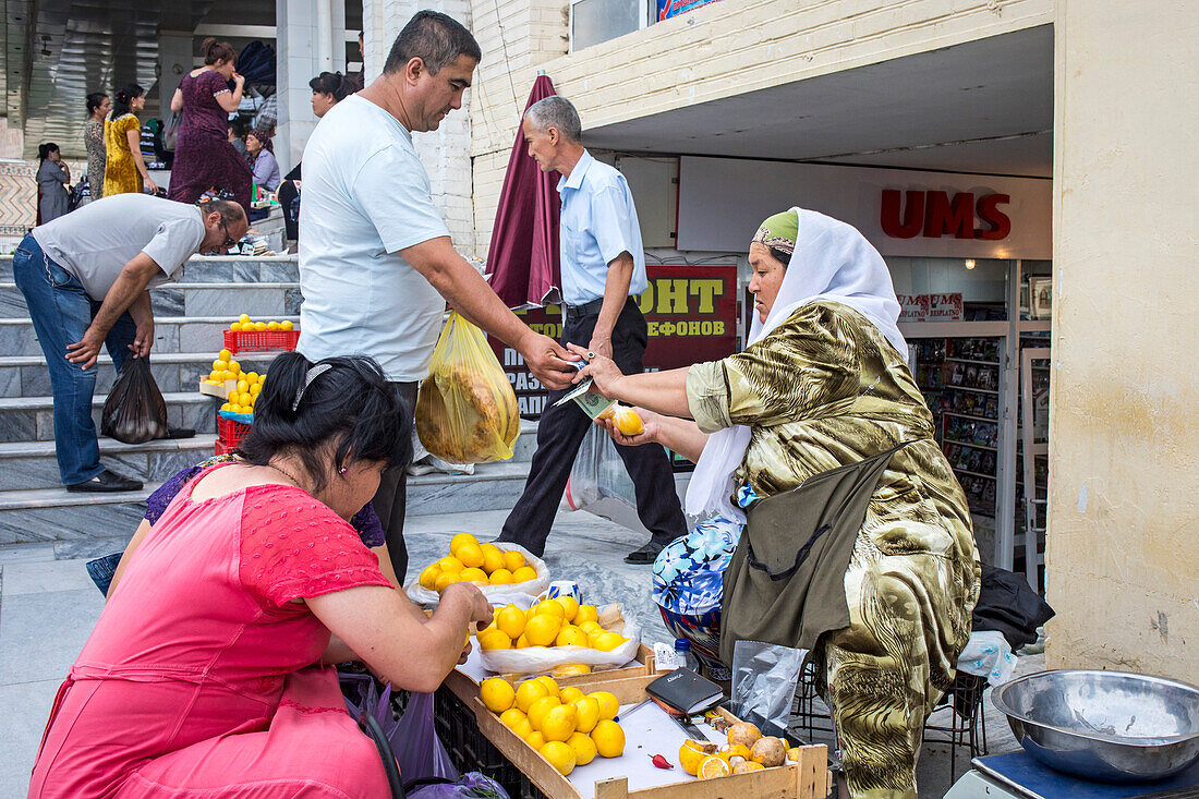 Lemon stand, Siob Bazaar, Samarkand, Uzbekistan