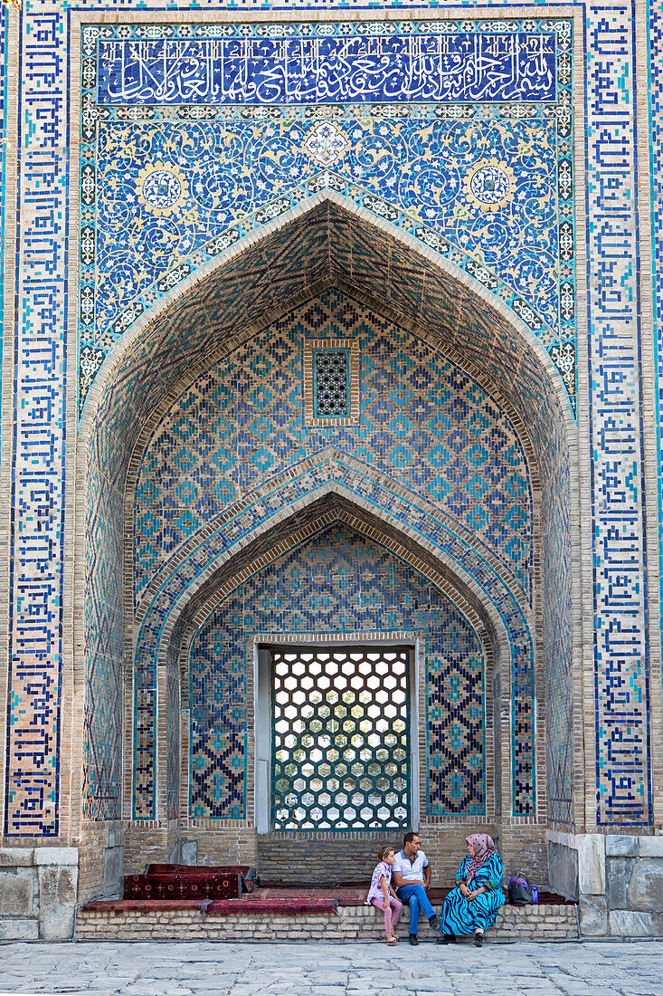 Courtyard of Tilla-Kari Madrasa, Registan, Samarkand, Uzbekistan