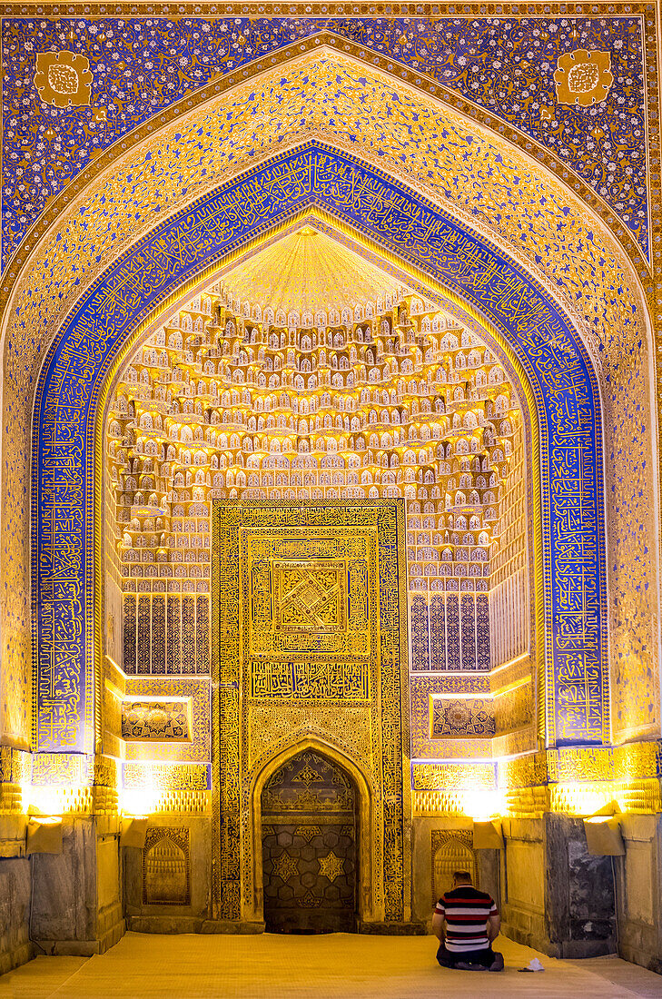 Moschee der Tilla-Kari-Madrasa, Registan, Samarkand, Usbekistan