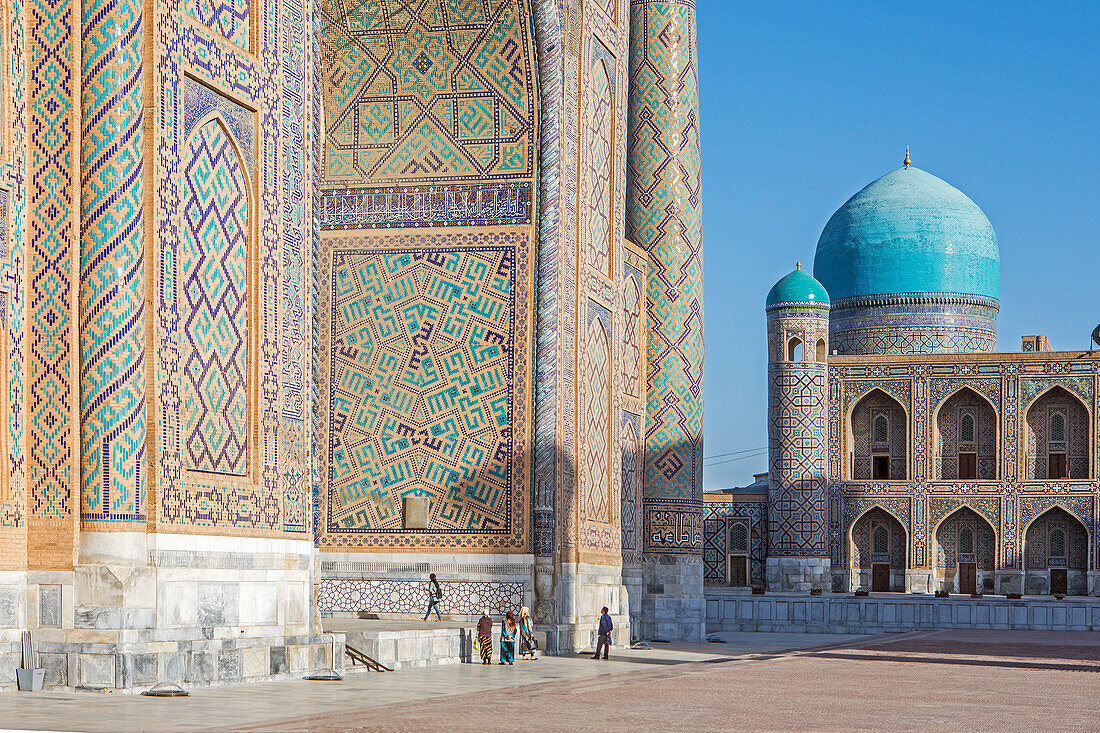 Ulugbek Medressa and Tilla-Kari Medressa, Registan, Samarkand, Uzbekistan