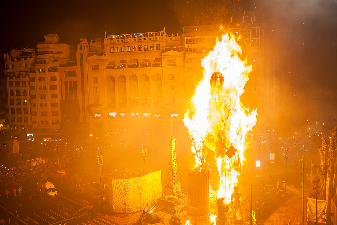 Crema, burning, Falla of Plaza del Ayuntamiento,Fallas festival,Valencia,Spain